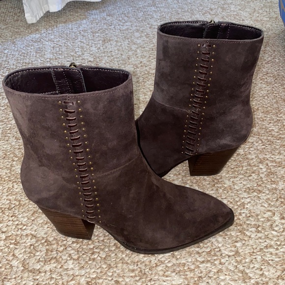 Lucky Brand Dark Brown Suede Boots whipstitch and Bronze Studs Size 7 - Picture 2 of 4
